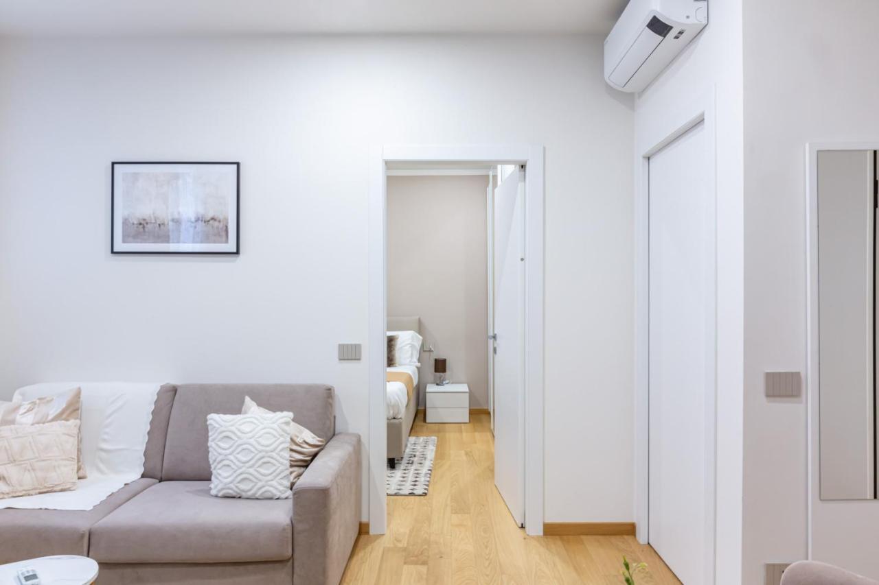 Easylife - Bilocale Moderno E Sofisticato In Zona Porta Venezia Lägenhet Milano Exteriör bild
